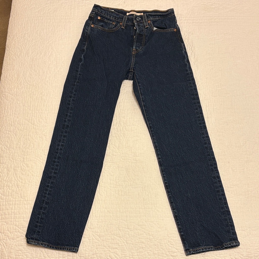 Dark Blue Levi’s Wedgie Straight in W24